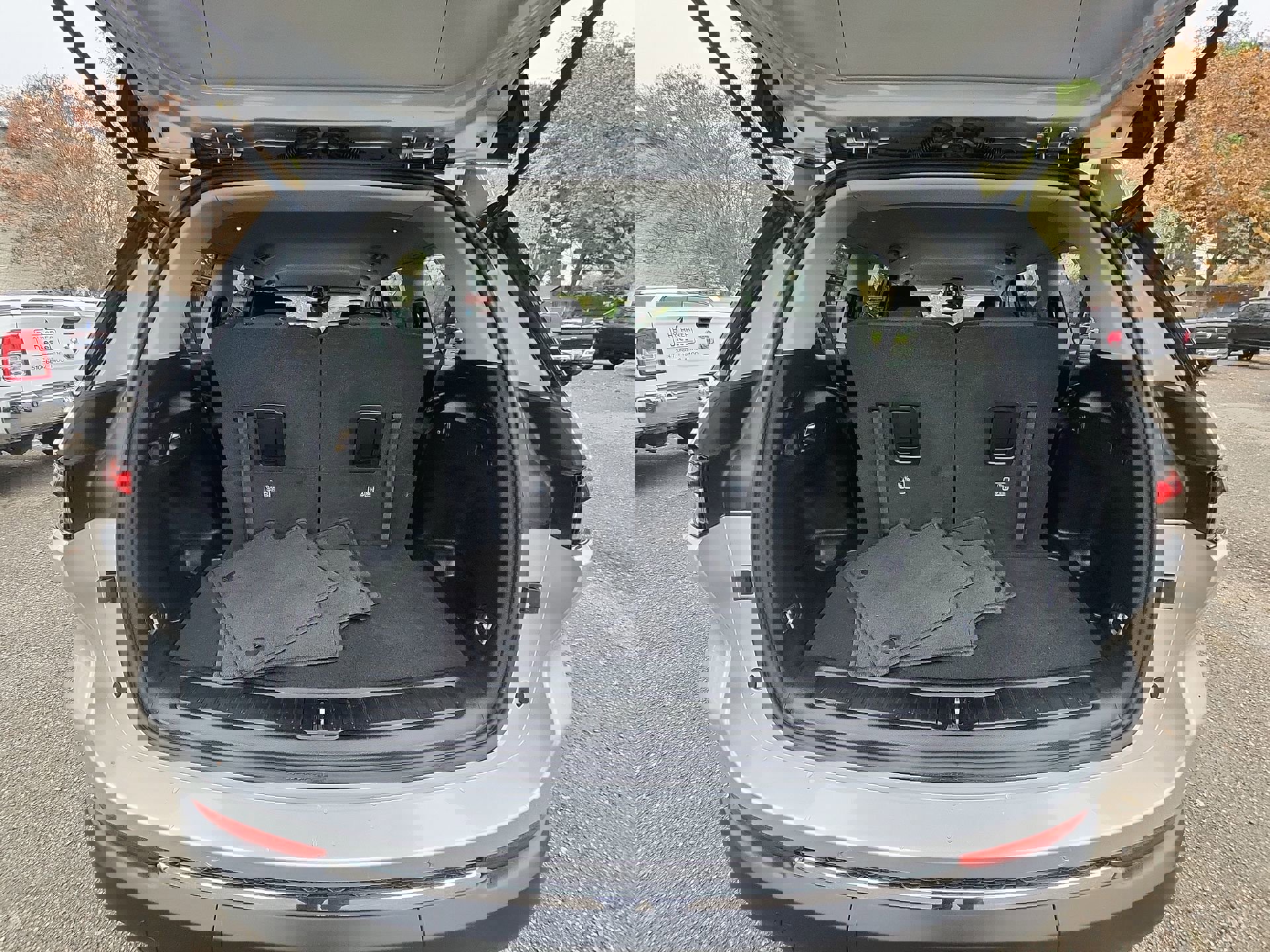 Certified 2023 Jeep Grand Cherokee L Laredo image 19