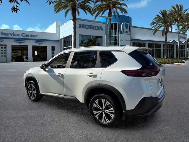 Used 2023 Nissan Rogue SV w/ SV Premium B Package FWD image 6