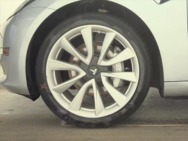 Used 2018 Tesla Model 3 Long Range RWD image 27
