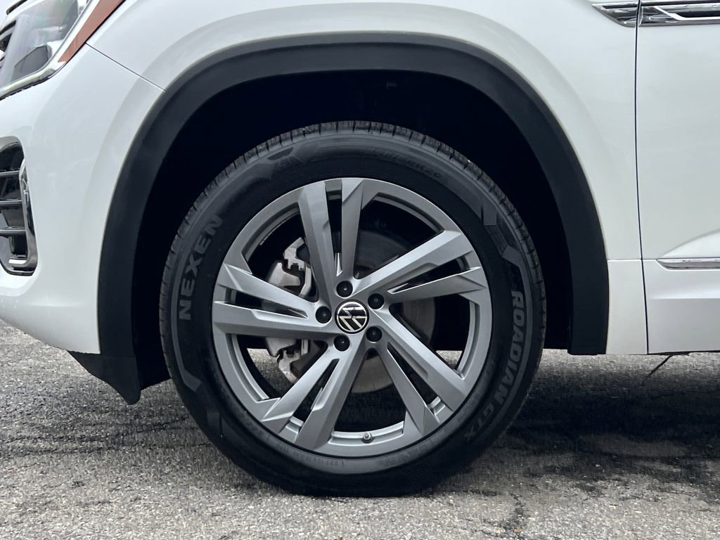 Certified 2024 Volkswagen Atlas Cross Sport SEL R-Line image 7