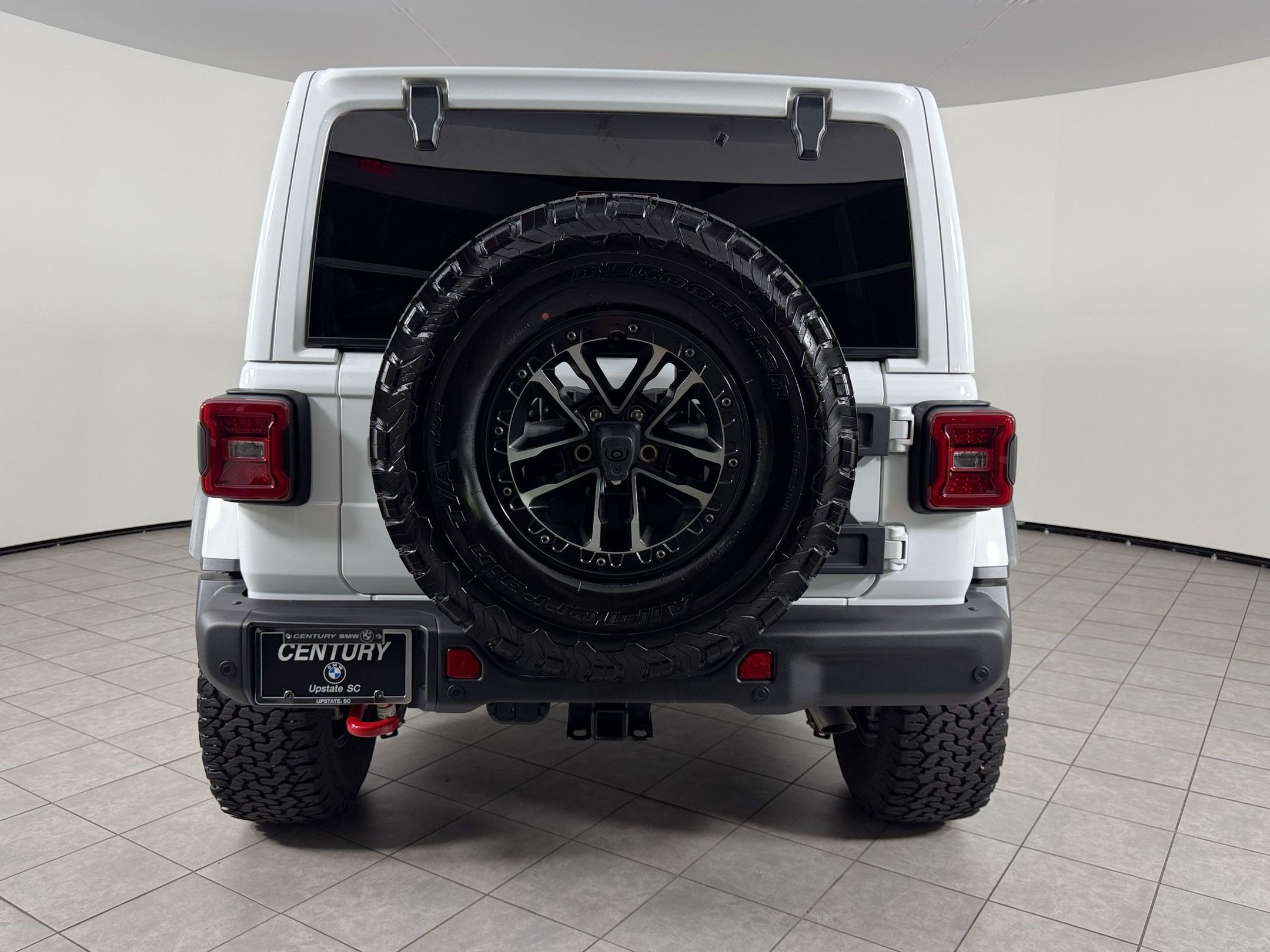 Used 2024 Jeep Wrangler Unlimited Rubicon AWD/4WD image 10
