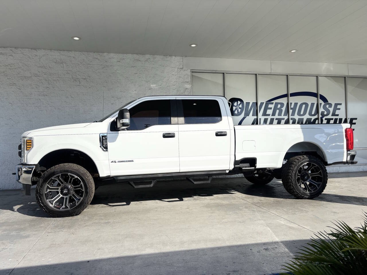 Used 2019 Ford F250 XL w/ Power Equipment Group AWD/4WD image 6