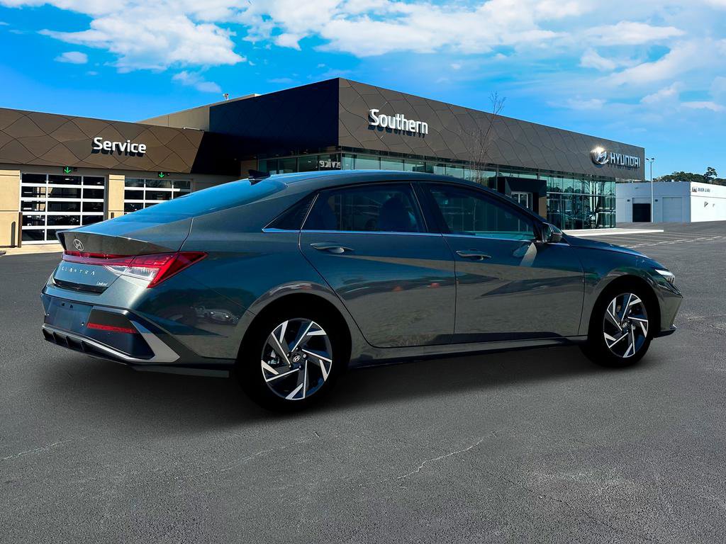 New 2025 Hyundai Elantra Limited FWD image 9