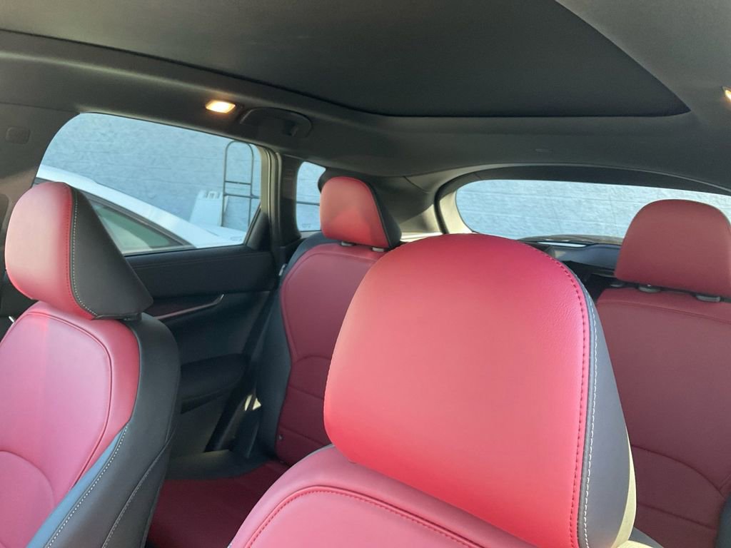 Used 2025 INFINITI QX50 Sport image 16