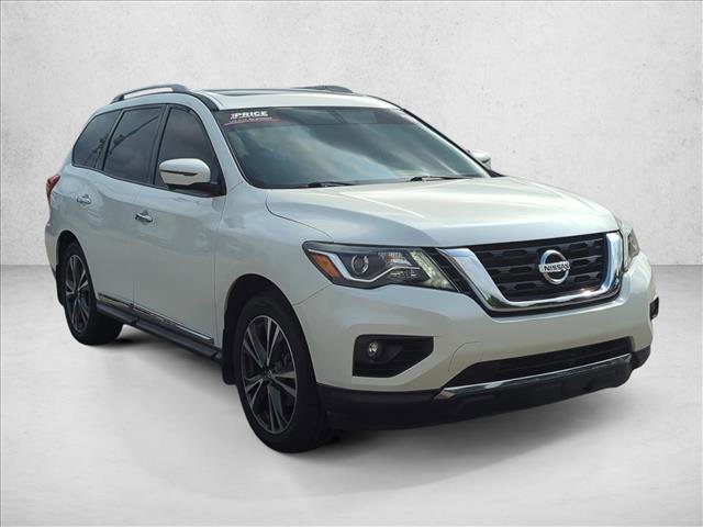 Used 2017 Nissan Pathfinder Platinum AWD/4WD image 3