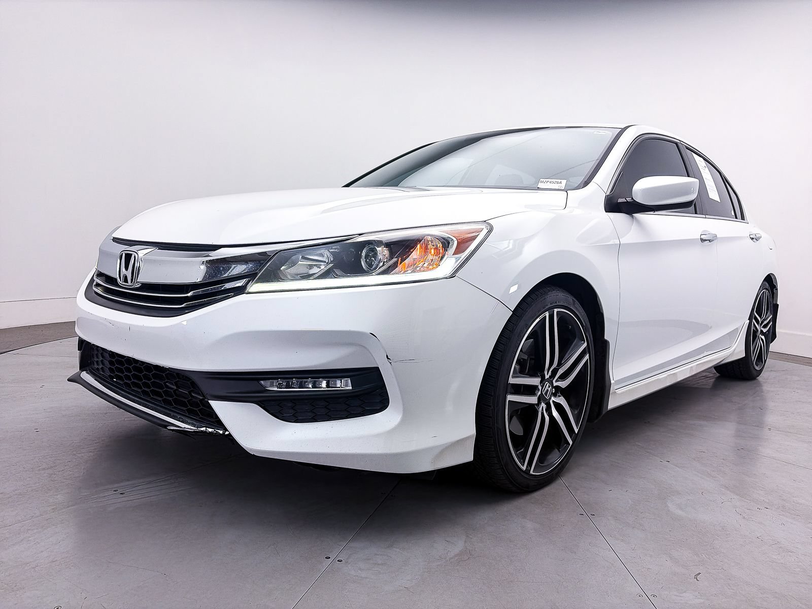 Used 2016 Honda Accord Sport image 7