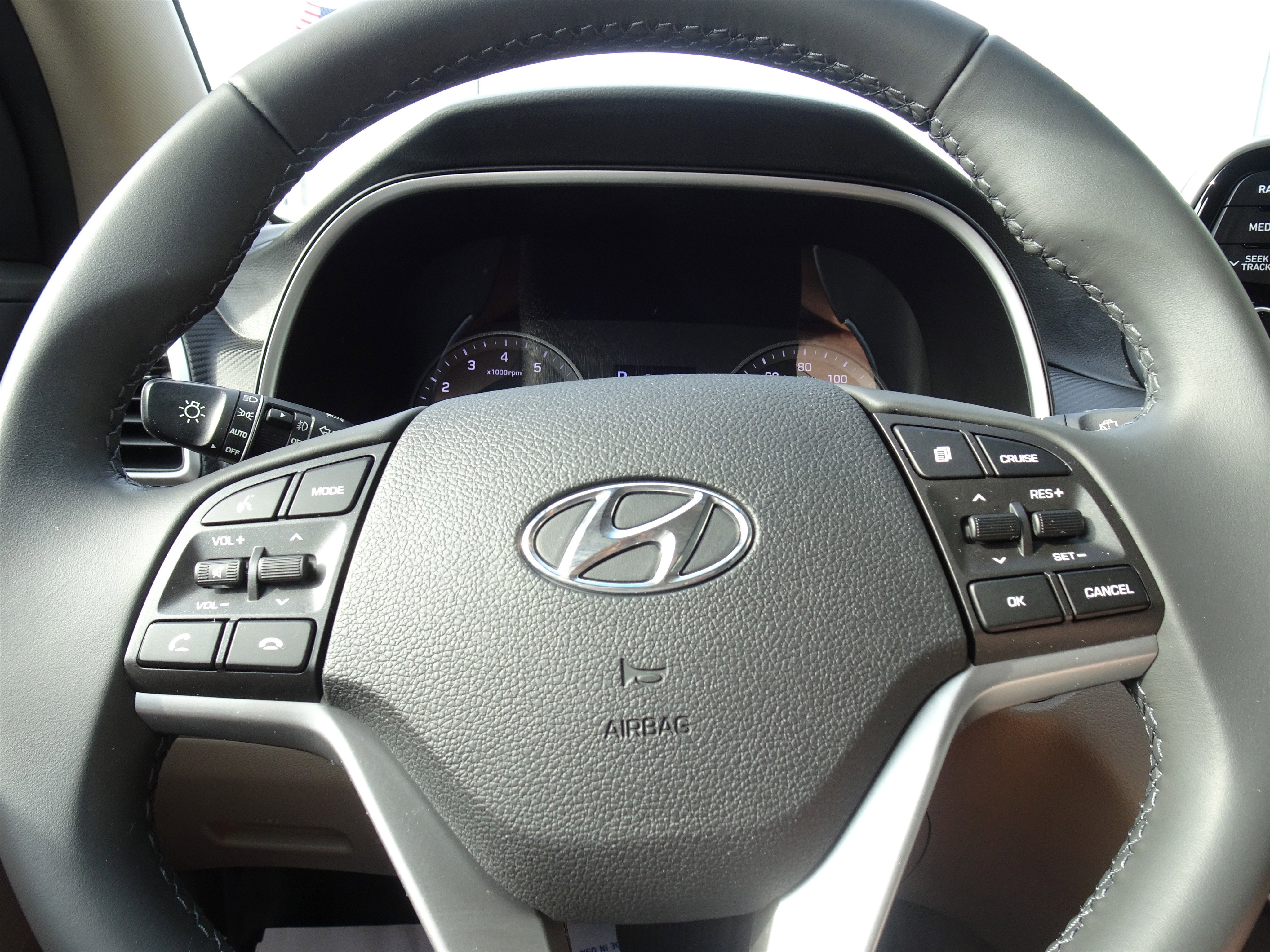 Used 2020 Hyundai Tucson Sport w/ Cargo Package image 21