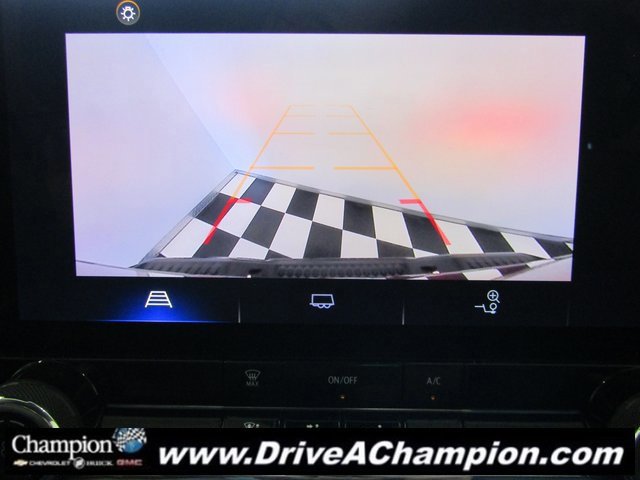 Used 2024 Chevrolet Colorado Trail Boss image 7