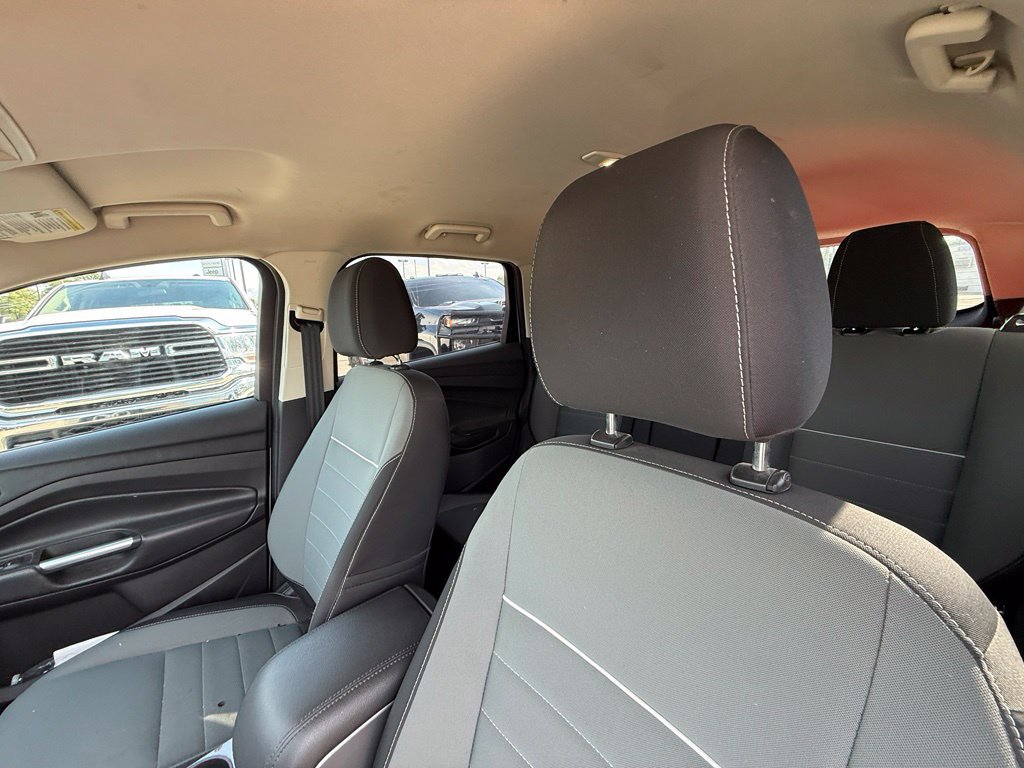 Used 2015 Ford Escape SE FWD image 13