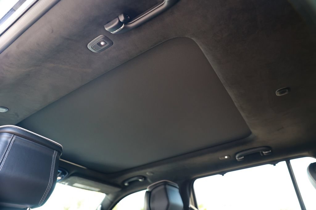 Used 2023 Jeep Grand Wagoneer Series II AWD/4WD image 37