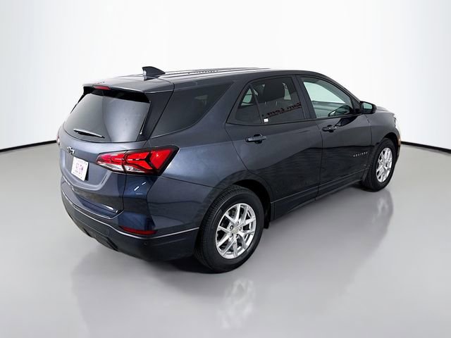 Used 2022 Chevrolet Equinox LS w/ LS Convenience Package image 7