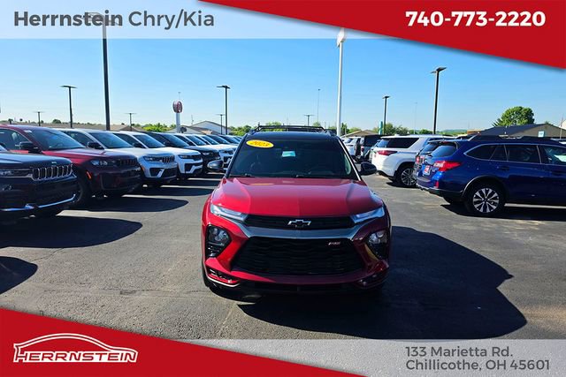 Used 2023 Chevrolet TrailBlazer RS FWD image 2
