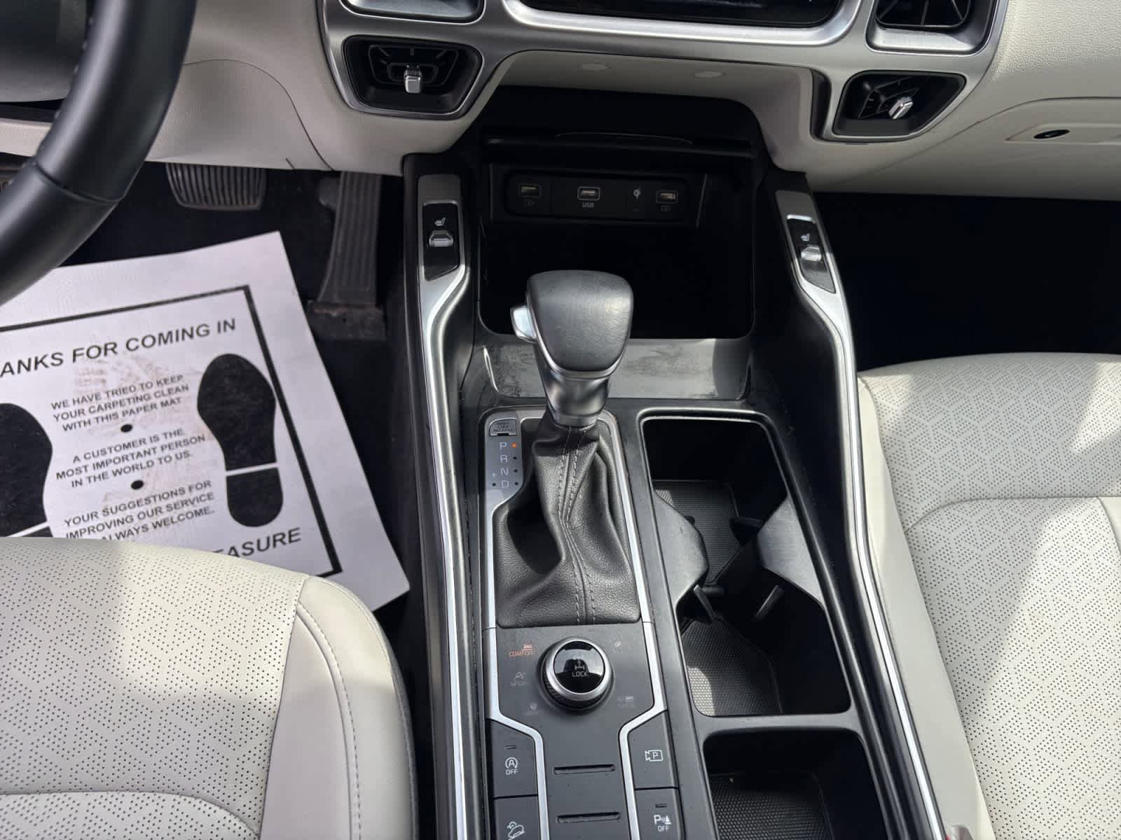Used 2023 Kia Sorento S w/ Panoramic Sunroof Package AWD/4WD image 13