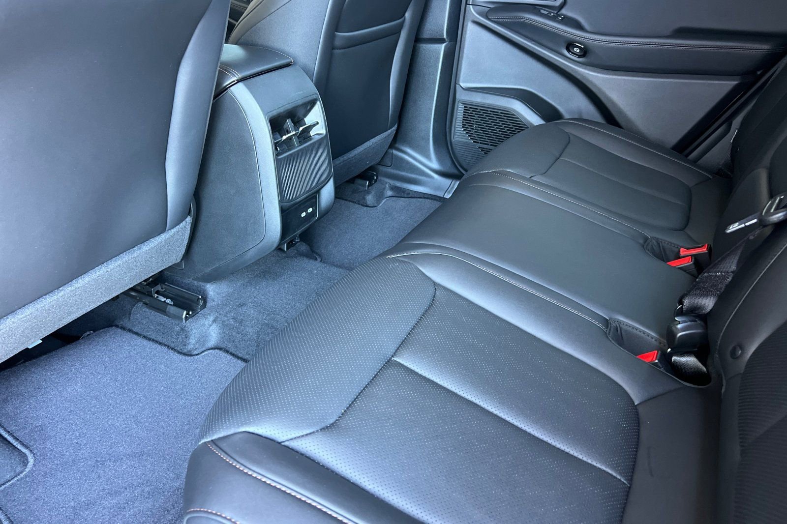 New 2026 Jeep Cherokee Limited AWD/4WD image 12