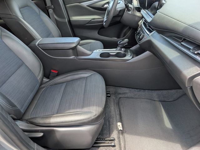 Used 2025 Buick Envista Preferred FWD image 27