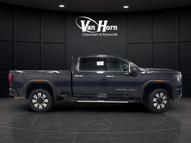Used 2024 GMC Sierra 3500 Denali w/ Denali Reserve Package image 2