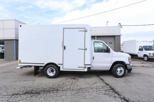 New 2027 Ford E-350 and Econoline 350 Super Duty w/ Power Equipment Group image 12