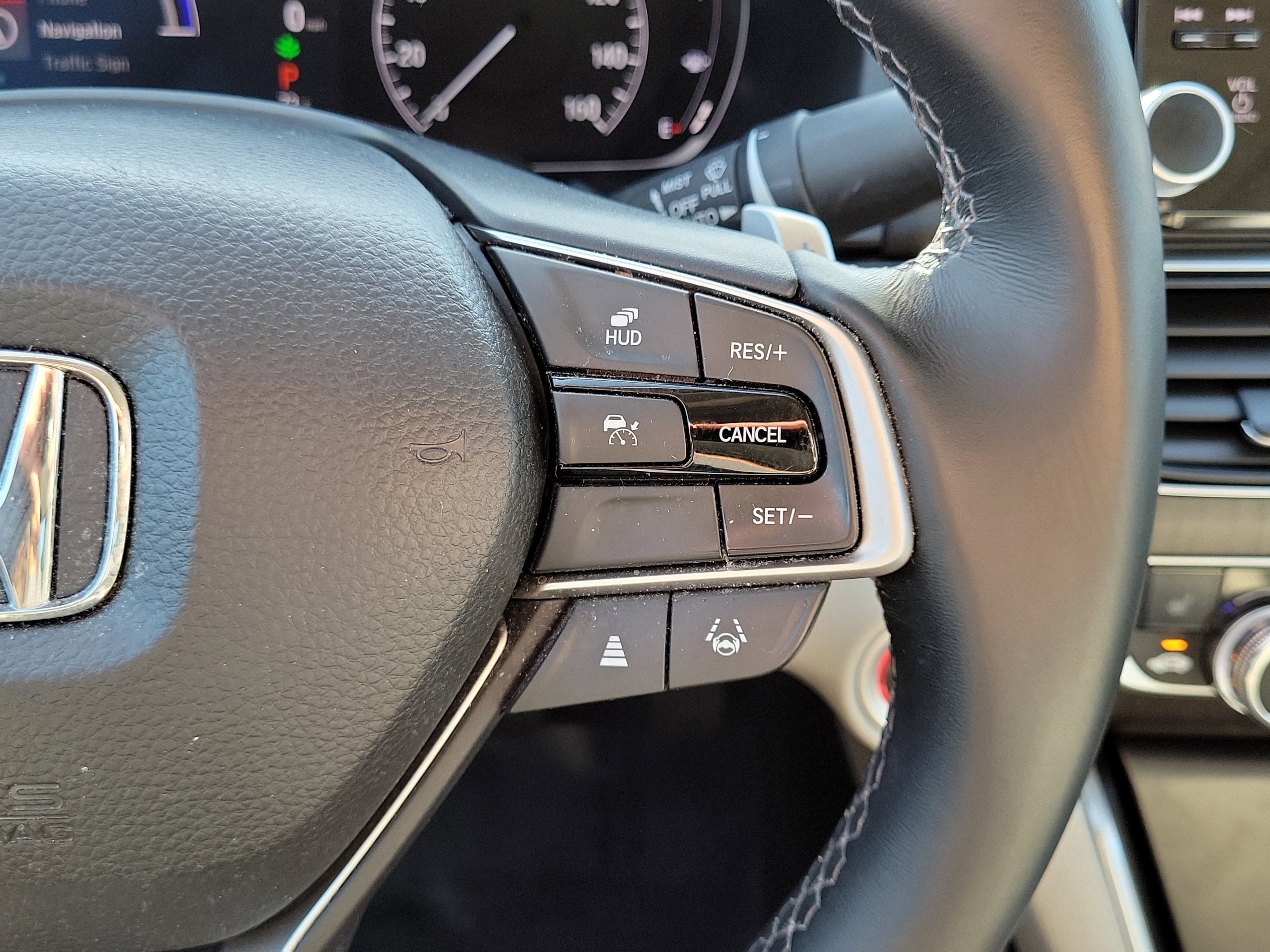 Used 2022 Honda Accord Touring image 16