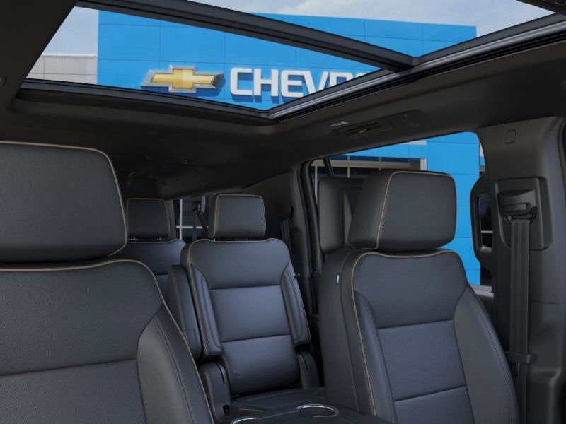 New 2026 Chevrolet Suburban Premier image 24