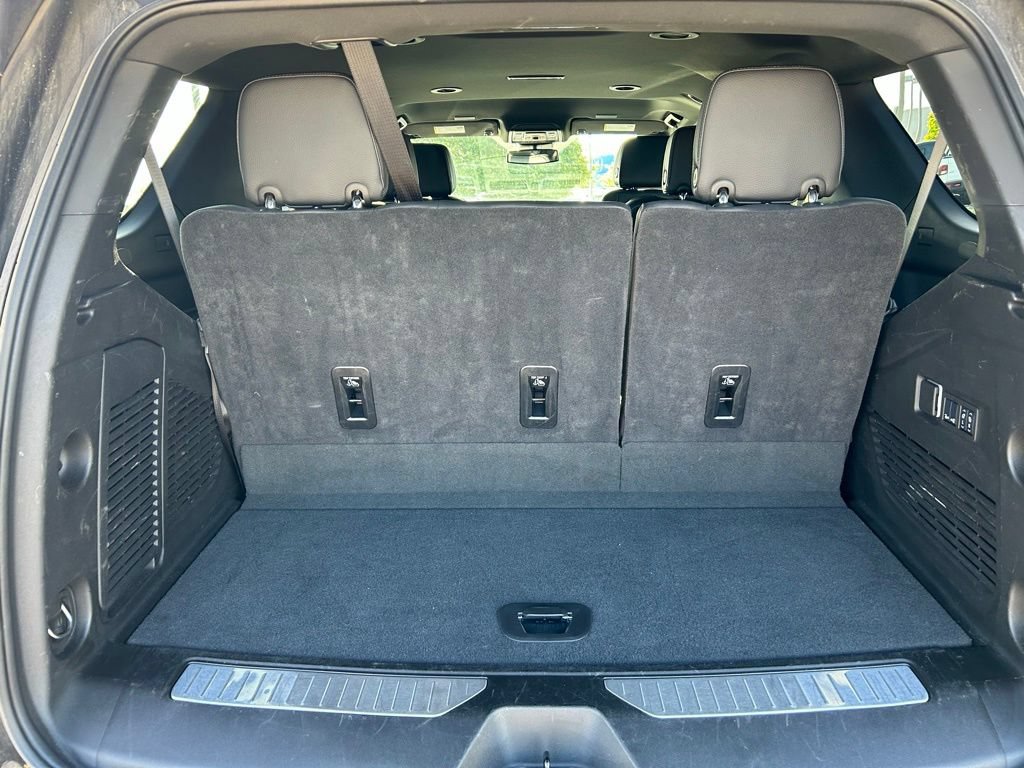 Used 2025 GMC Yukon Denali AWD/4WD image 27