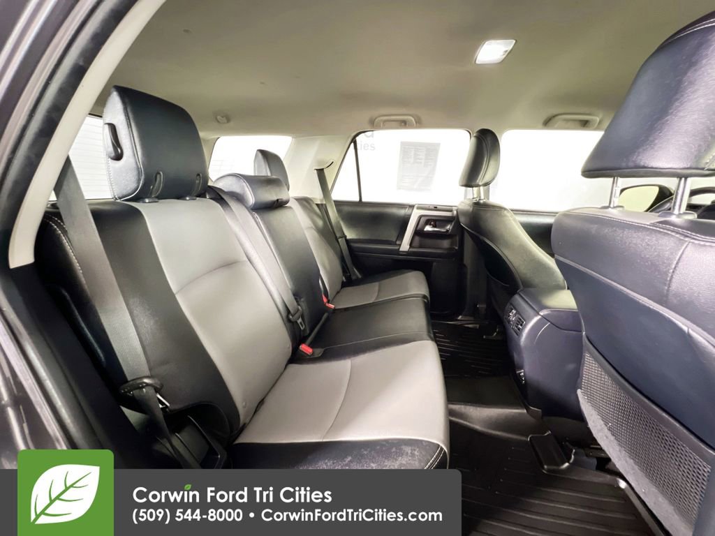 Used 2020 Toyota 4Runner 4WD image 16