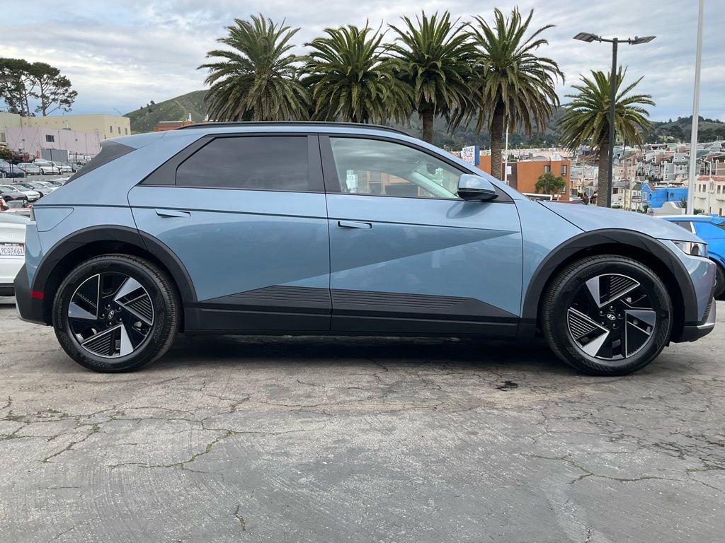 Used 2025 Hyundai Ioniq 5 SEL image 3