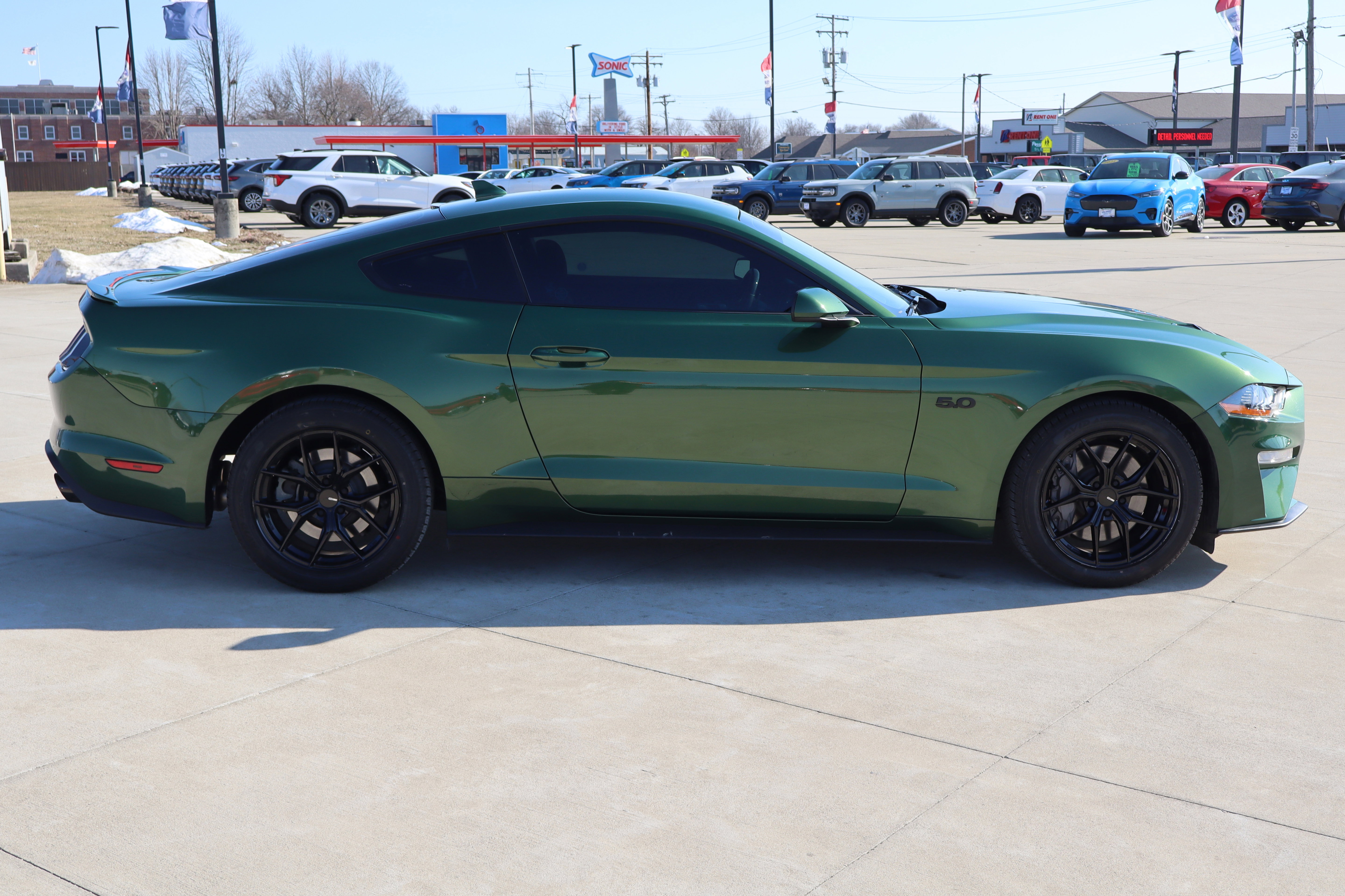 Used 2022 Ford Mustang GT image 5