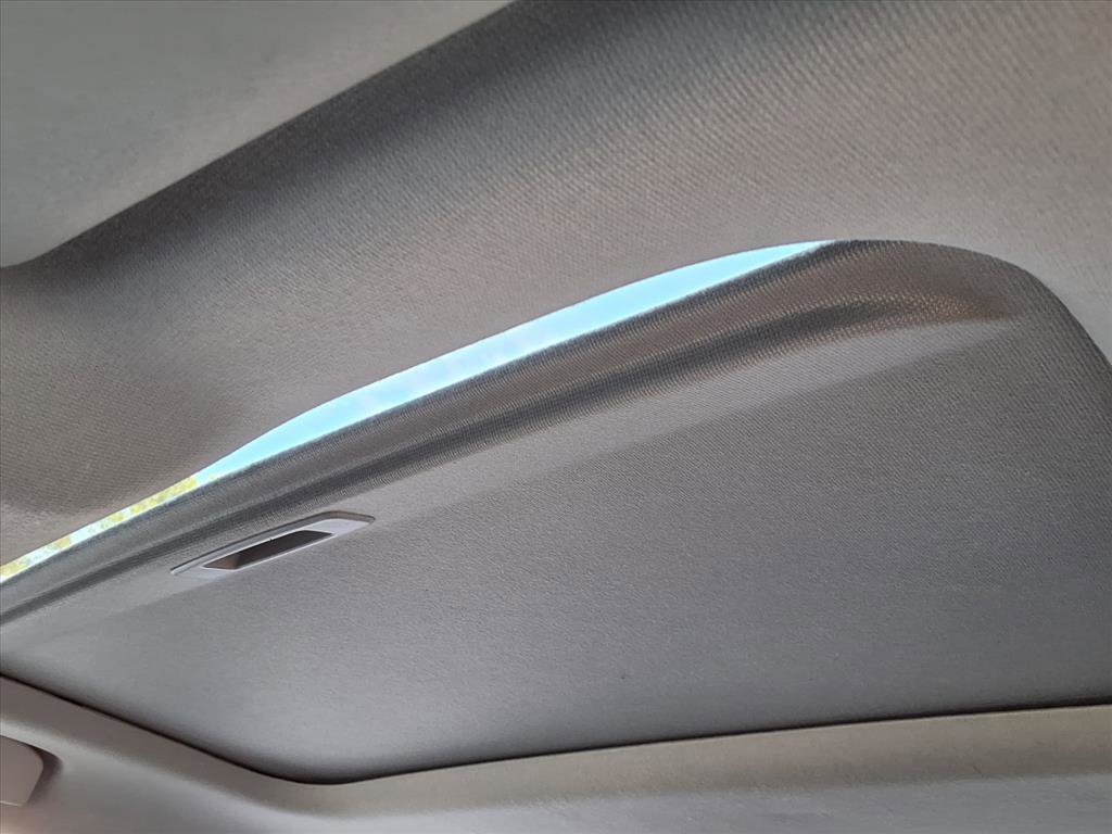 Used 2021 Nissan Sentra SR w/ SR Premium Package image 24