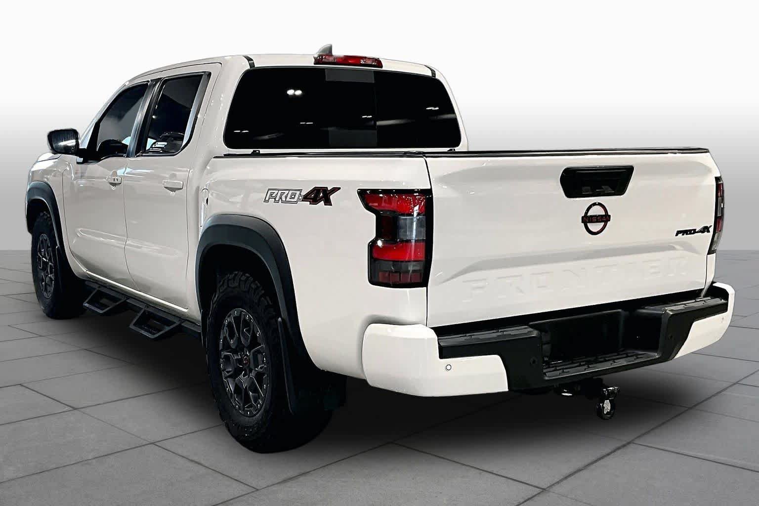 Used 2024 Nissan Frontier PRO-4X w/ Pro Premium Package AWD/4WD image 11
