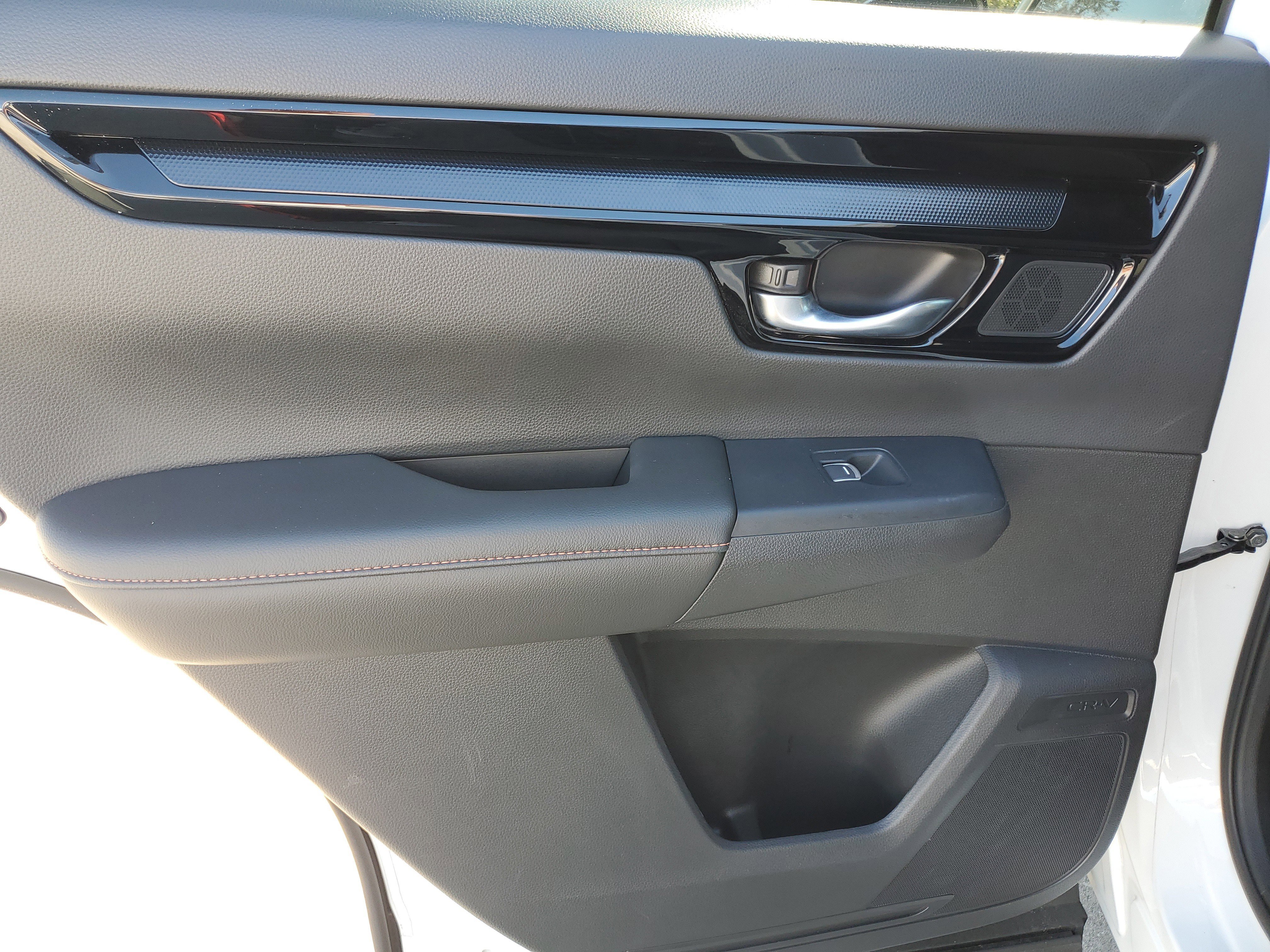 Used 2024 Honda CR-V Sport Touring image 16