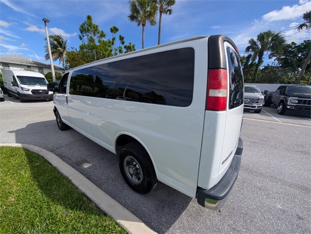 Used 2017 Chevrolet Express 3500 LT w/ LT Preferred Equipment Group image 9