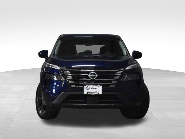 Used 2025 Nissan Rogue SV AWD/4WD image 4
