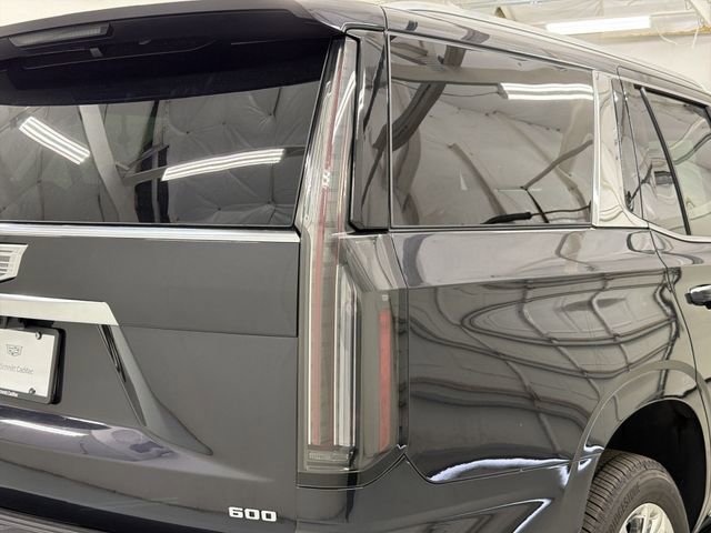 New 2026 Cadillac Escalade Luxury w/ LPO, Radiant Package image 16
