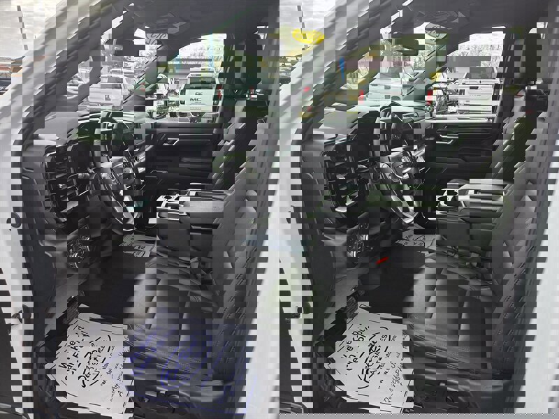 Used 2025 GMC Sierra 1500 SLT image 10