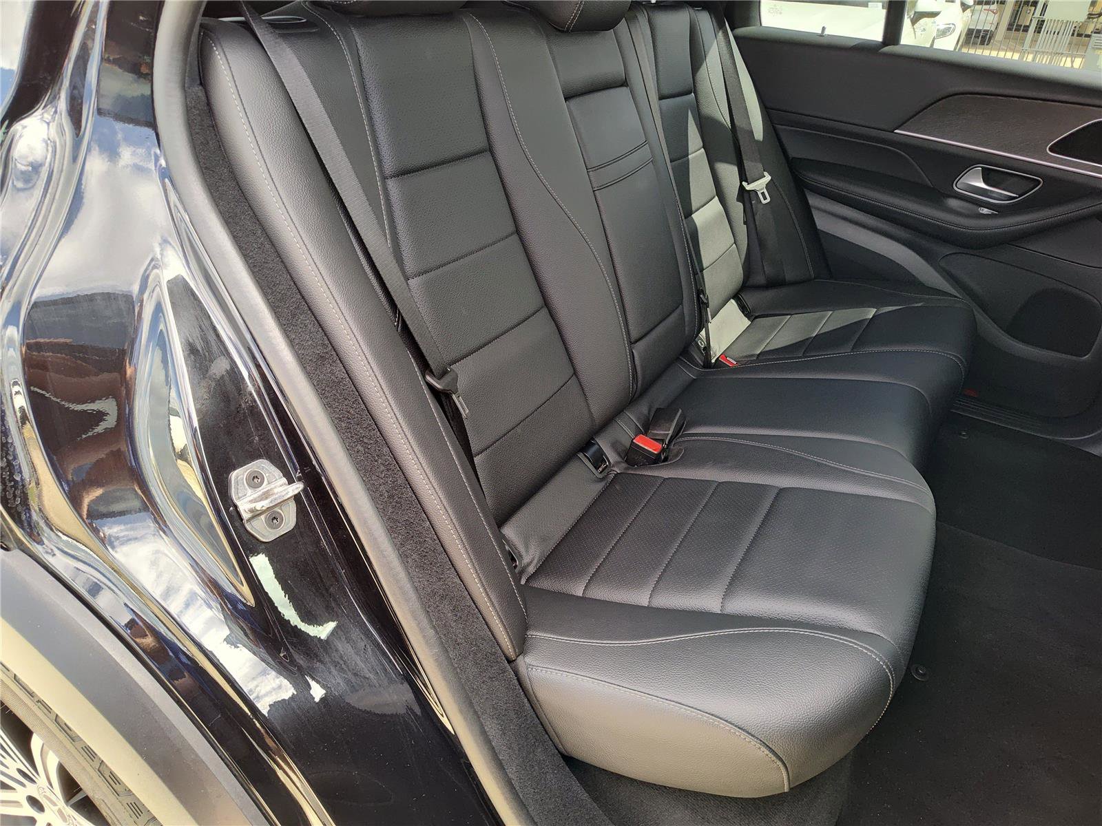 Used 2025 Mercedes-Benz GLE 350 4MATIC image 25