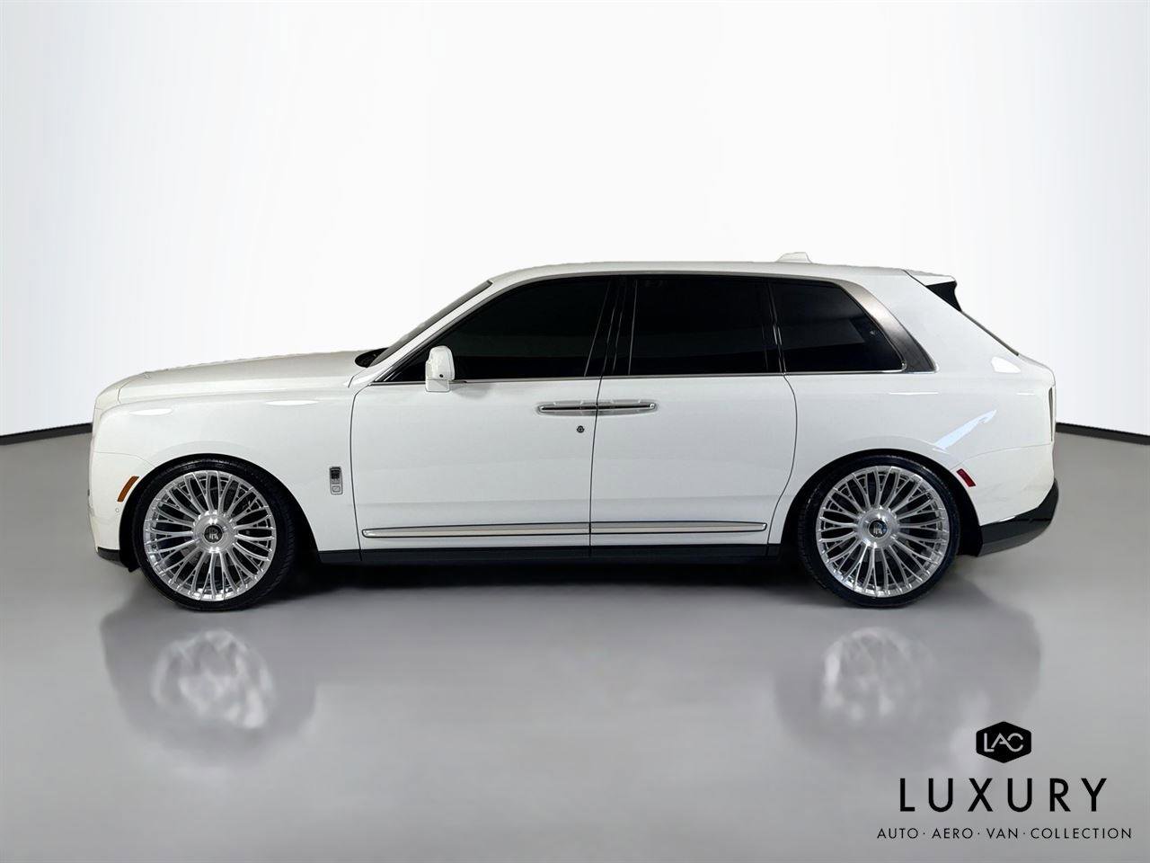 Used 2025 Rolls-Royce Cullinan AWD/4WD image 9