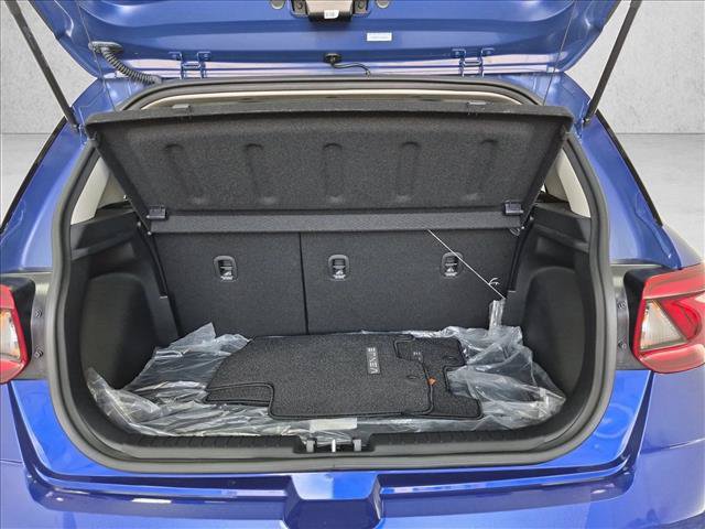 Certified 2025 Hyundai Venue Limited FWD image 6