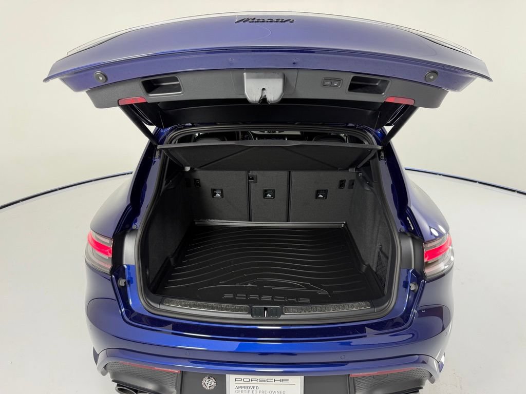 Certified 2026 Porsche Macan AWD/4WD image 15
