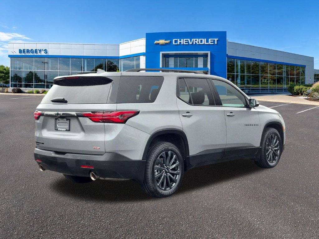 Certified 2023 Chevrolet Traverse RS w/ LPO, Floor Liner Package AWD/4WD image 8
