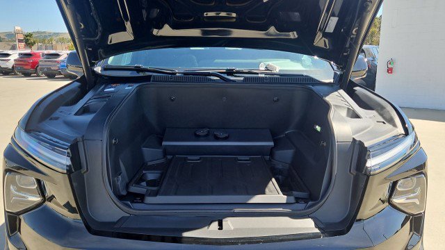 Used 2025 Chevrolet Silverado EV LT w/ LT Premium Package AWD/4WD image 30