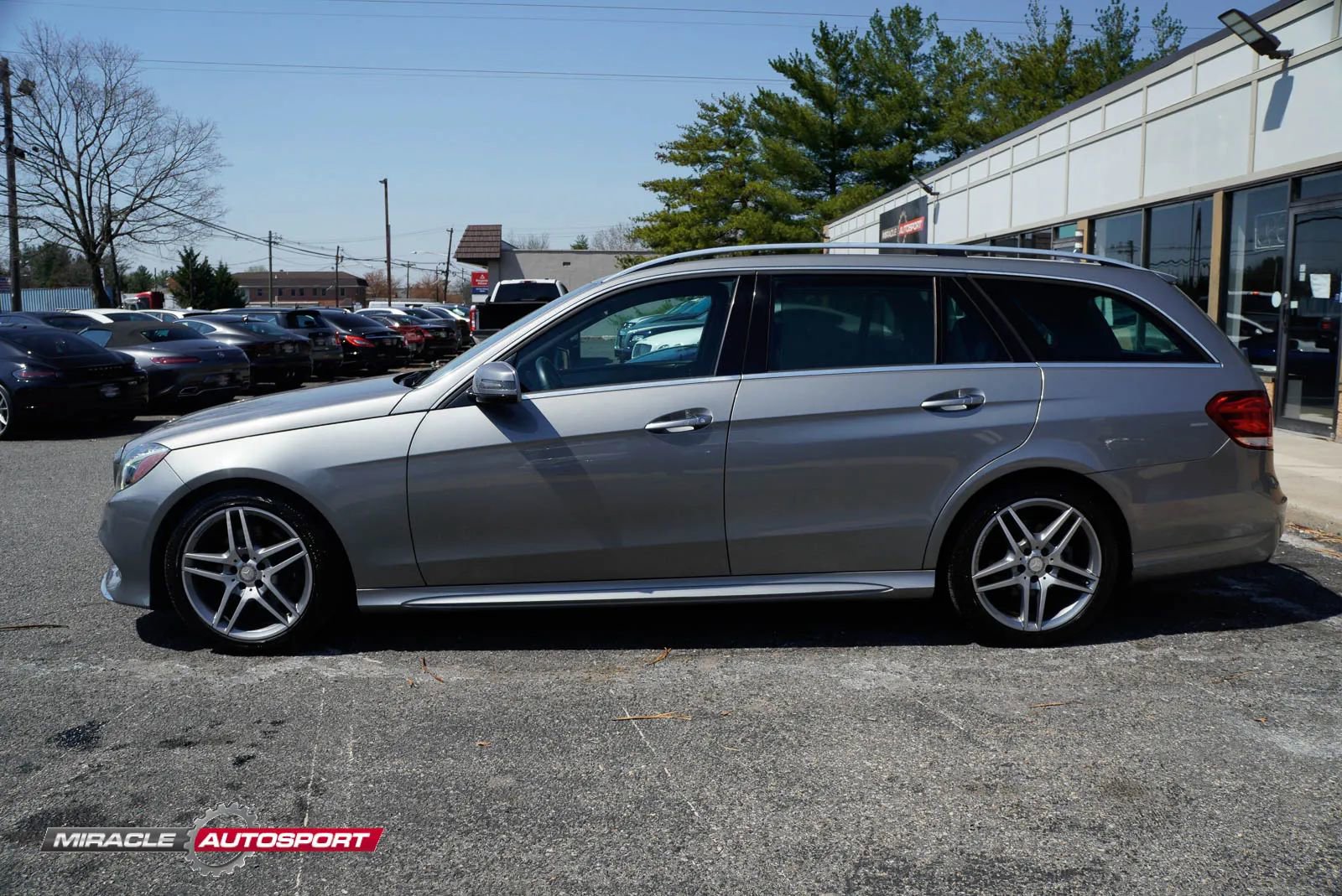 Used 2014 Mercedes-Benz E 350 4MATIC Wagon w/ Premium 1 Package image 4