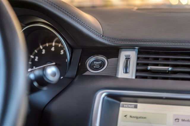 Used 2018 Land Rover Range Rover Evoque HSE Dynamic image 33