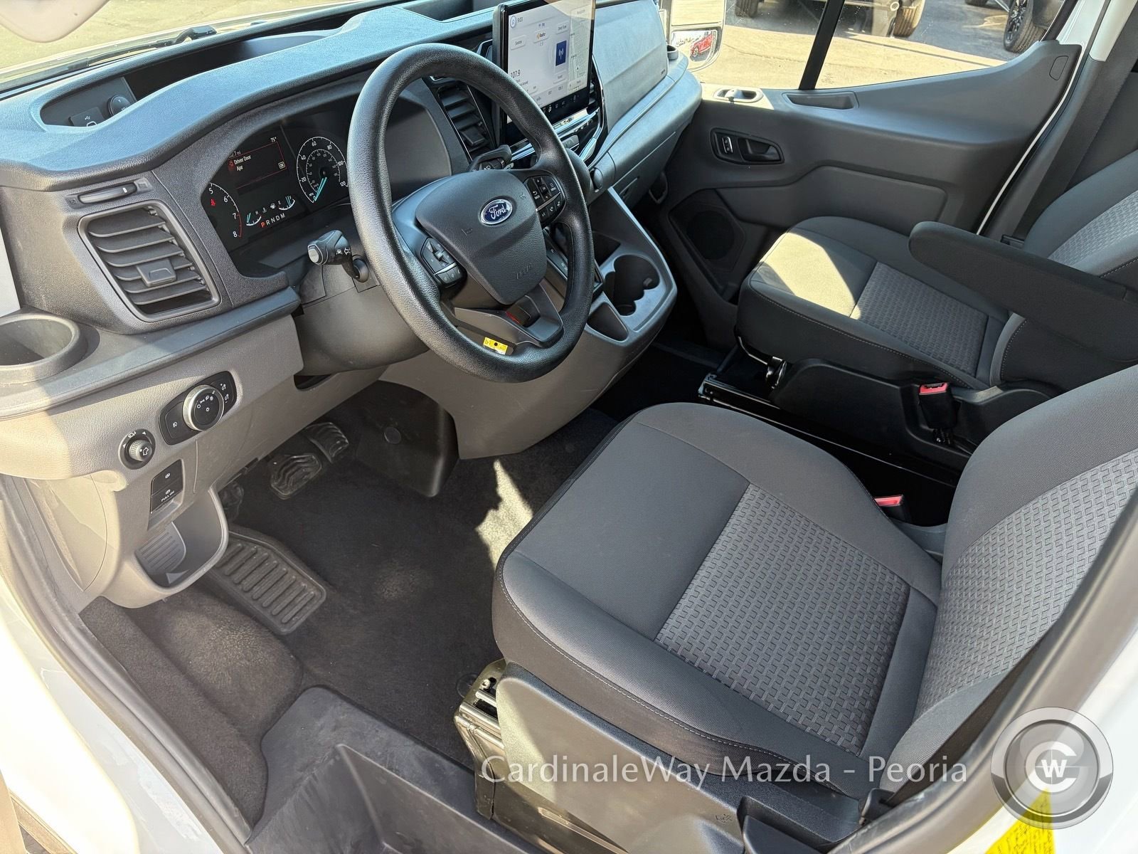 Used 2024 Ford Transit 350 XLT image 13