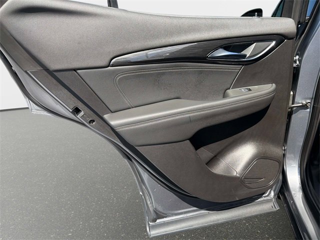 Used 2022 Buick Envision Essence w/ Technology Package I image 11