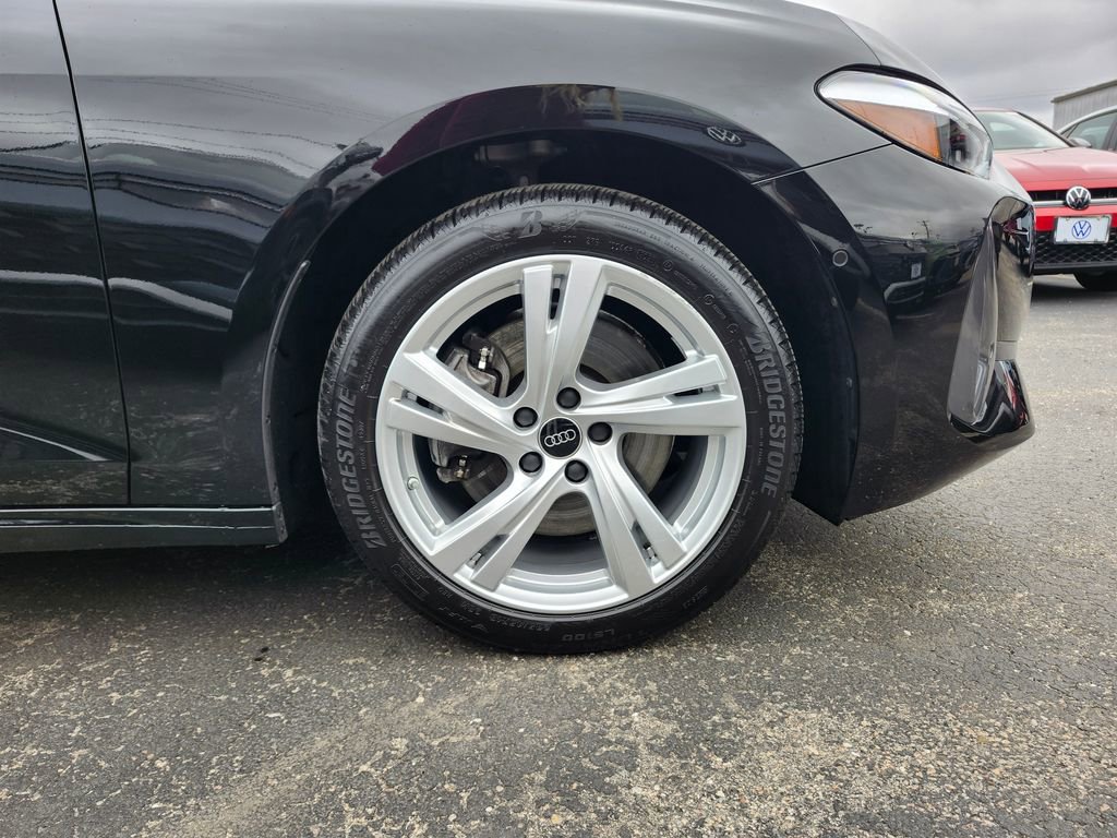 Used 2025 Audi A5 2.0T Premium w/ Convenience Package AWD/4WD image 18