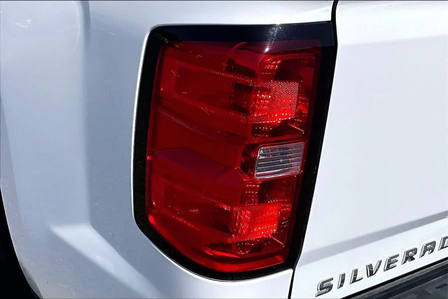 Used 2015 Chevrolet Silverado 1500 LTZ w/ LTZ Plus Package RWD image 28