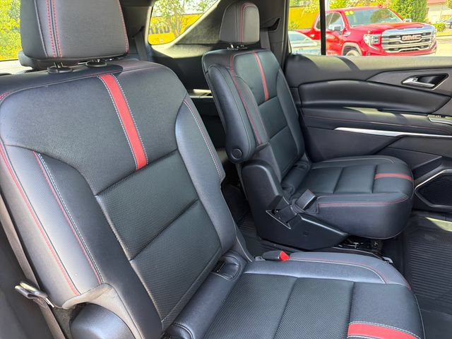 Used 2025 Chevrolet Traverse RS w/ LPO, Floor Liner Package FWD image 27