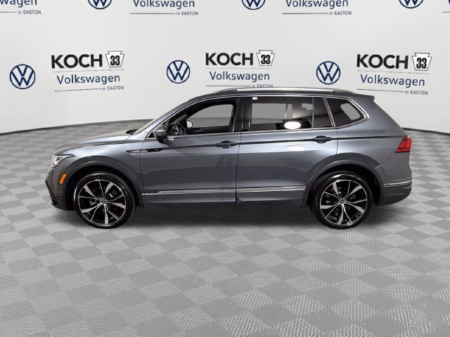 Certified 2023 Volkswagen Tiguan SEL R-Line AWD/4WD image 4