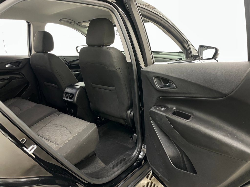Used 2018 Chevrolet Equinox LT image 38