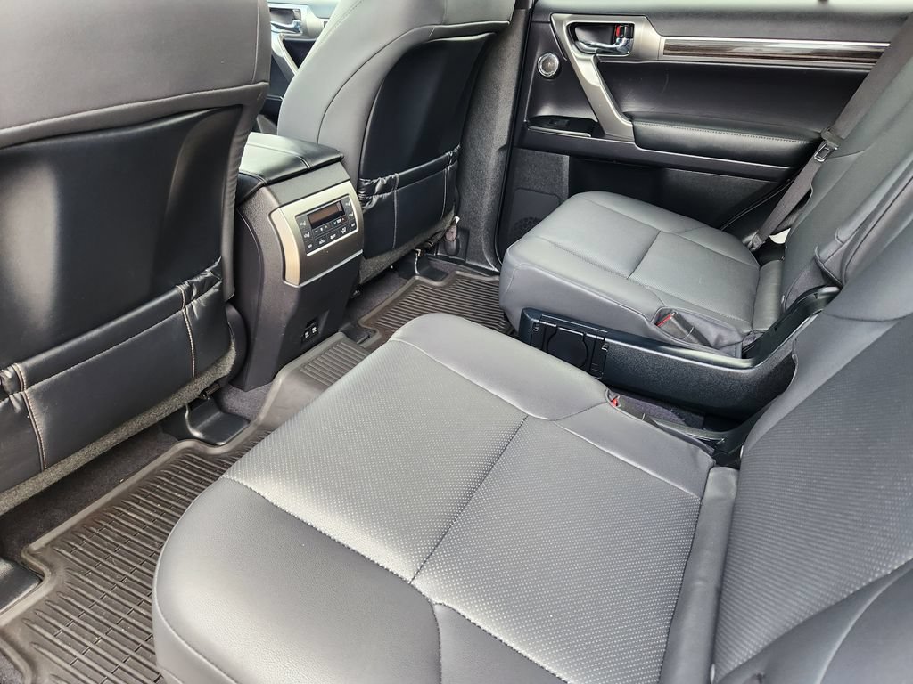Used 2023 Lexus GX 460 Premium w/ Accessory Package AWD/4WD image 9